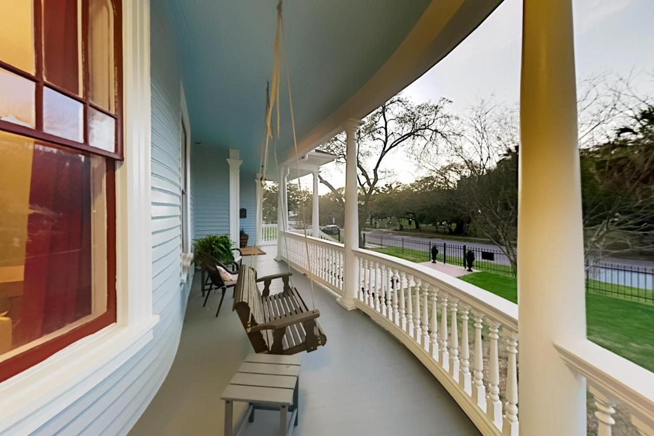 Sealy Hutchings Suite - Unique Stay In Iconic Estate Home Galveston Exteriör bild